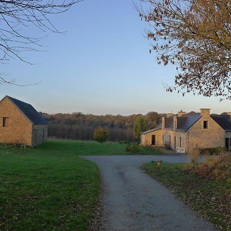 Le Nid D'Hirondelles - Chambres D'Hotes Plougoumelen Exterior photo